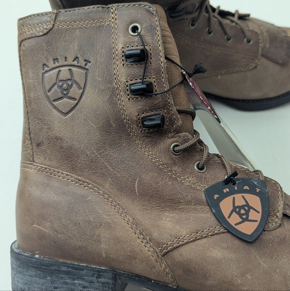 ARIAT women’s heritage lacer boots 6.5b NWT - Picture 12 of 16